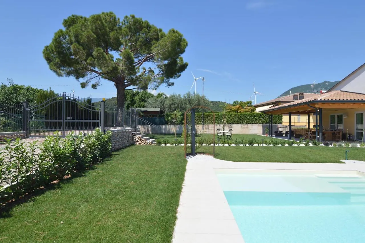 Agriturismo Pepe Rosa Rivoli Veronese 0*,  Italy